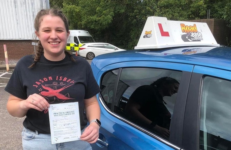 Betsy Abbott of Bridlington passed het practical driving test with RoadEase Driving School