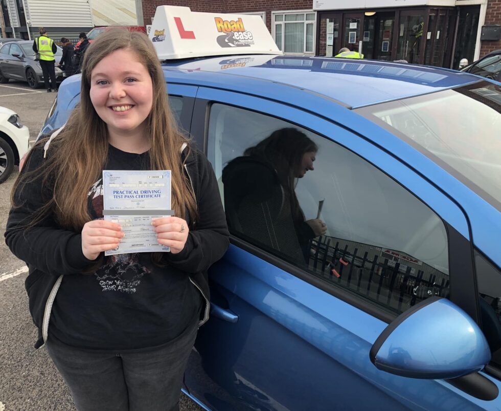 Shannon McGee of Bridlington customer review for RaodEase driving school